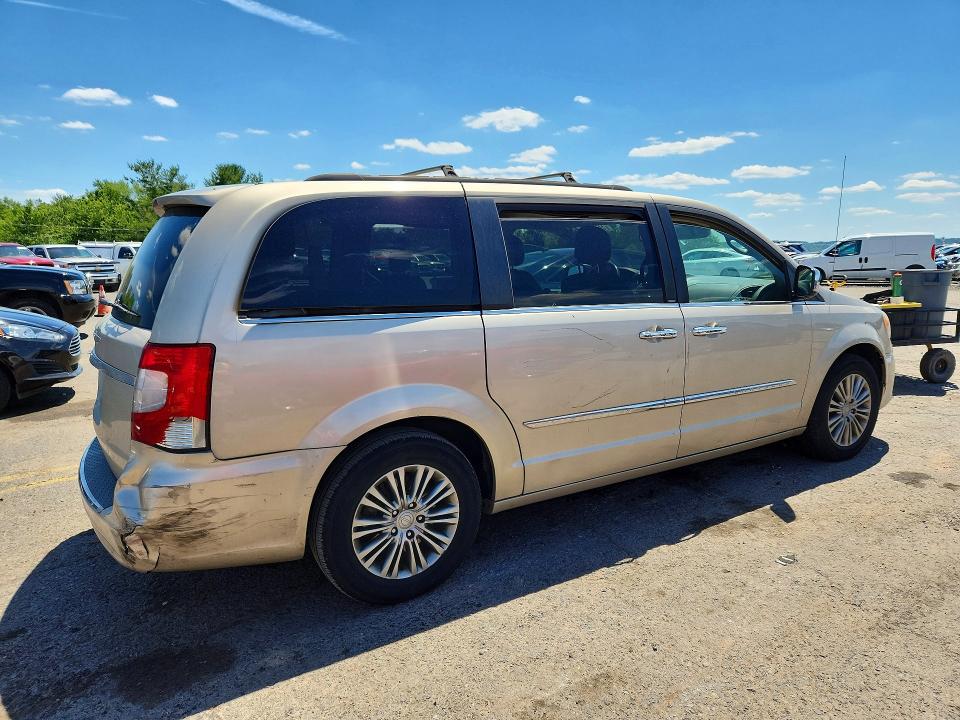 2013 Chrysler Voyager VIN 2C4RC1CG9DR818769 COPART salvage auction — REAR END, Pa - Certificate Of Salvage, sold $550 on 2026-07-17 (photo 3)