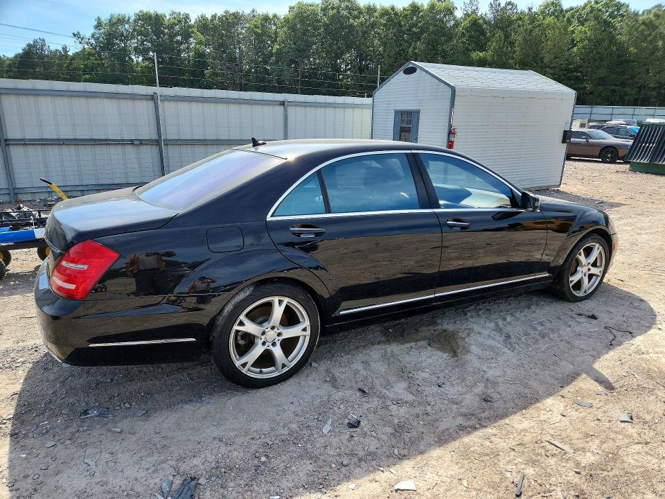 2013 Mercedes-benz VIN WDDNG7DB3DA510807 COPART salvage auction — MINOR DENT/SCRATCHES, Va - Cert Of Title-Flood, sold $1,550 on 2026-07-13 (photo 3)