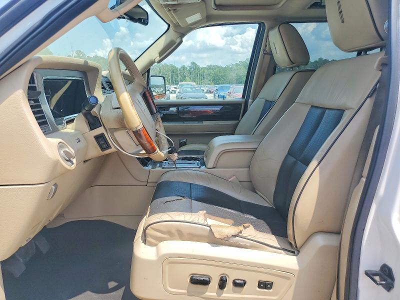 2009 Lincoln Navigator VIN 5LMFU275X9LJ00820 COPART salvage auction — VANDALISM, Sc - Cert Of Title-Salvage, sold $650 on 2026-07-20 (photo 7)
