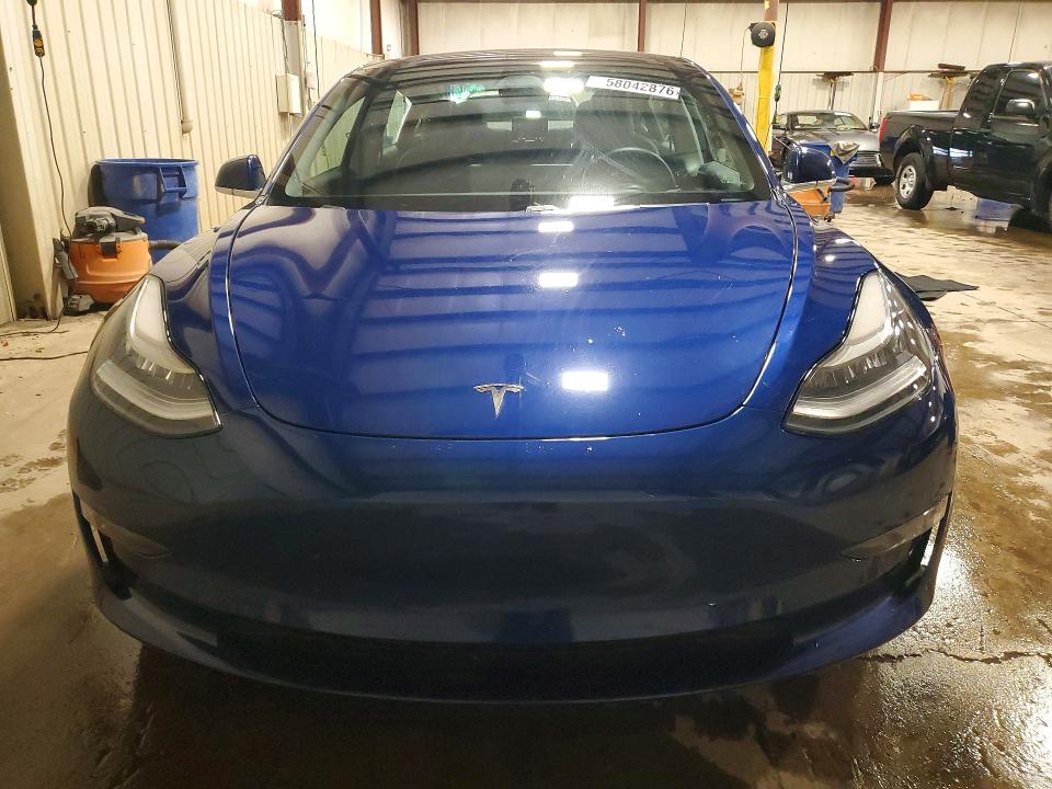 2019 Tesla VIN 5YJ3E1EB0KF437340 COPART salvage auction — SIDE, Pa - Certificate Of Salvage, sold $425 on 2026-07-21 (photo 5)