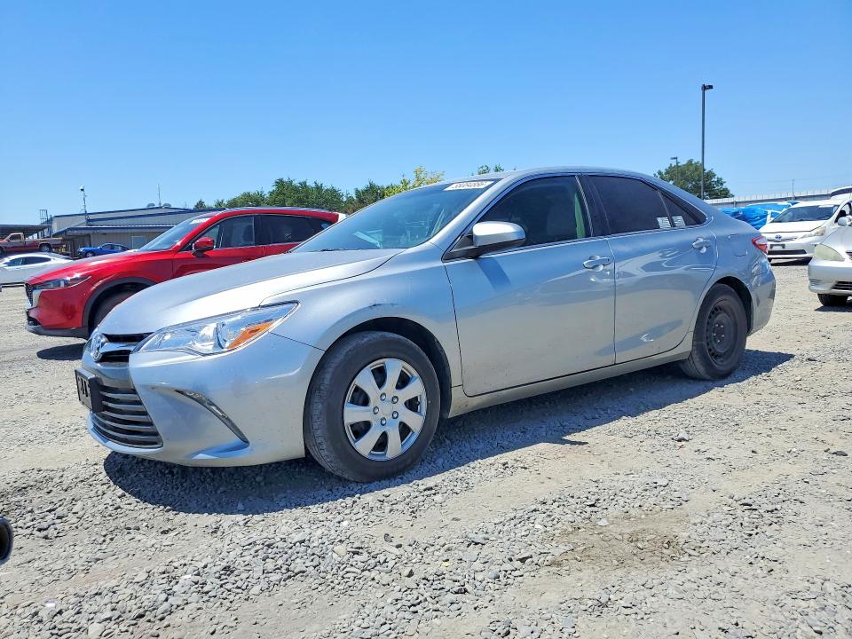 2015 Toyota Camry VIN 4T1BF1FK1FU933019 COPART salvage auction — REAR END, CA - SALVAGE CERTIFICATE, sold $3,600 on 2026-08-02 (photo 1)