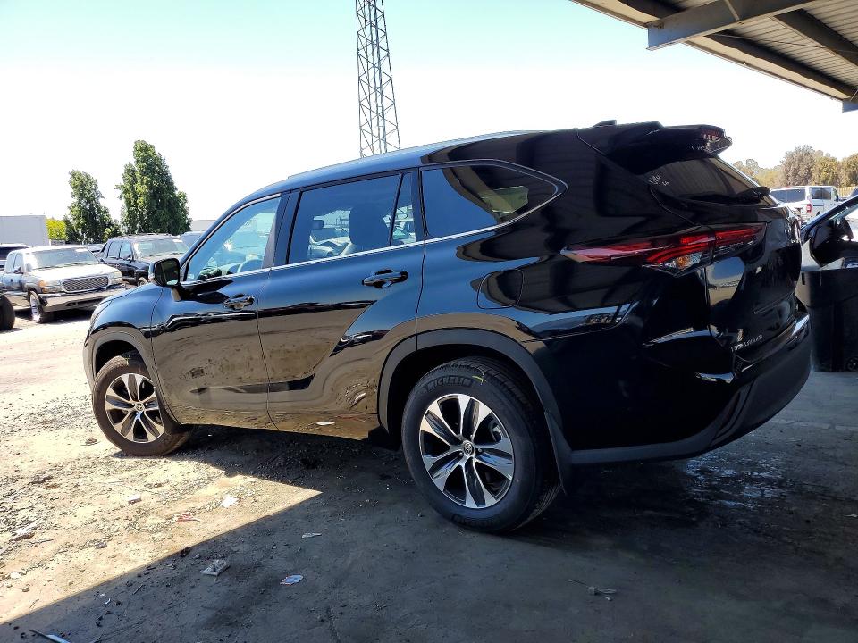 2026 Toyota Highlander VIN 5TDKDRBH0TS609000 COPART salvage auction — SIDE, CA - SALVAGE CERTIFICATE, sold $14,100 on 2026-07-20 (photo 2)