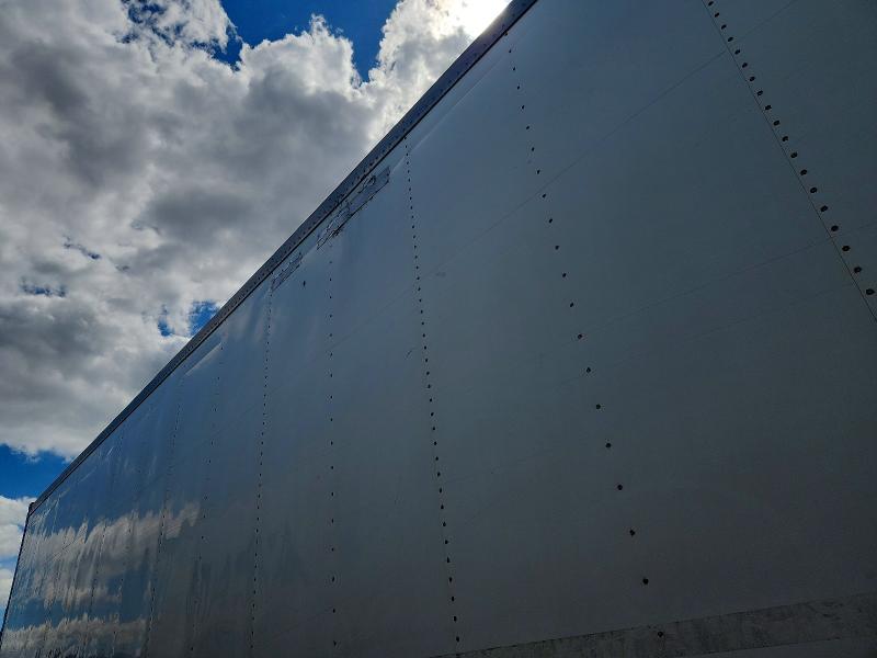2013 Utility trailer manufacture Trailer VIN 1UYVS2531DM510310 COPART salvage auction — MINOR DENT/SCRATCHES, IL - CERTIFICATE OF TITLE (P), sold $2,050 on 2026-07-07 (photo 9)
