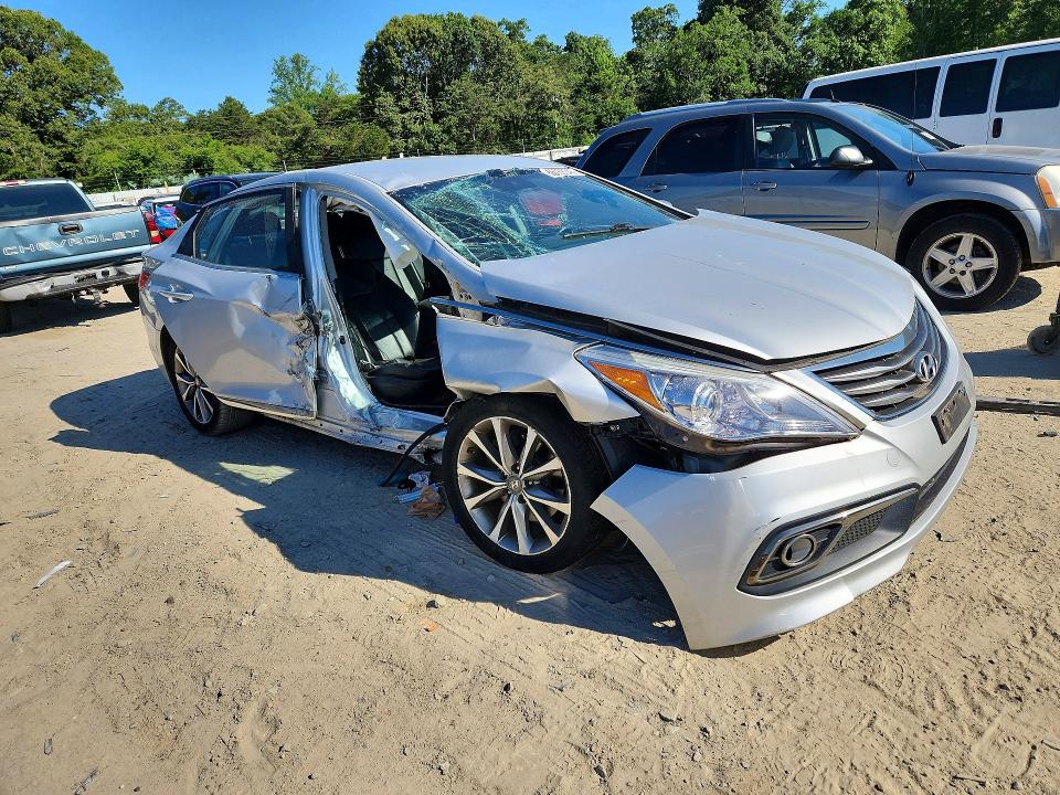2015 Hyundai Azera VIN KMHFG4JG7FA469397 COPART salvage auction — SIDE, Md - Cert Of Salvage > 75% Damage, sold $1,350 on 2026-07-28 (photo 4)