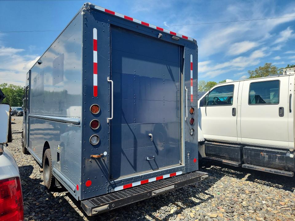 2020 Ford F59 VIN 1F65F5KN8L0A06260 COPART salvage auction — MINOR DENT/SCRATCHES, NJ - CERTIFICATE OF TITLE, sold $15,500 on 2026-07-14 (photo 2)