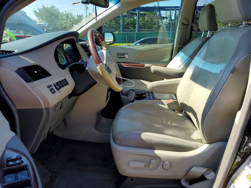 2013 Toyota Sienna VIN 5TDDK3DC8DS069927 COPART salvage auction — REAR END, Co - Public - Salvage Title, sold $3,000 on 2026-07-13 (photo 7)