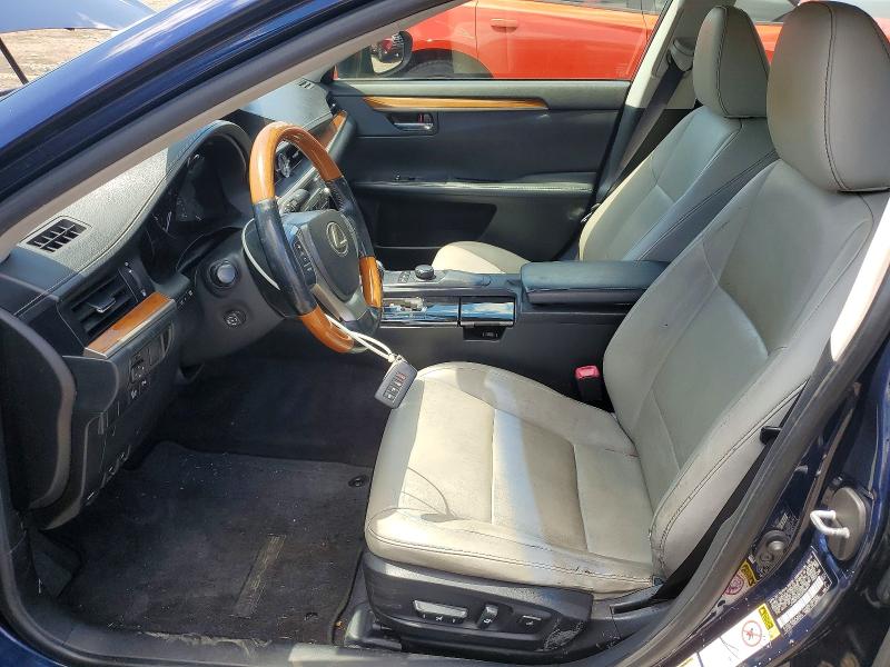 2013 Lexus VIN JTHBW1GG7D2038477 COPART salvage auction — MINOR DENT/SCRATCHES, Md - Certificate Of Title, sold $2,450 on 2026-07-09 (photo 7)
