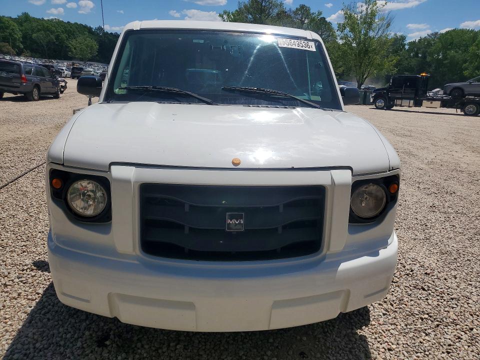 2014 Am general Mv-1 VIN 57WMD2A69EM101814 COPART salvage auction — MINOR DENT/SCRATCHES, NC - CERTIFICATE OF TITLE, sold $1,100 on 2026-07-06 (photo 5)