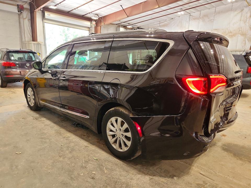 2018 Chrysler VIN 2C4RC1BG6JR270002 COPART salvage auction — REAR END, Wi - Certificate Of Title, sold $3,200 on 2026-07-22 (photo 2)