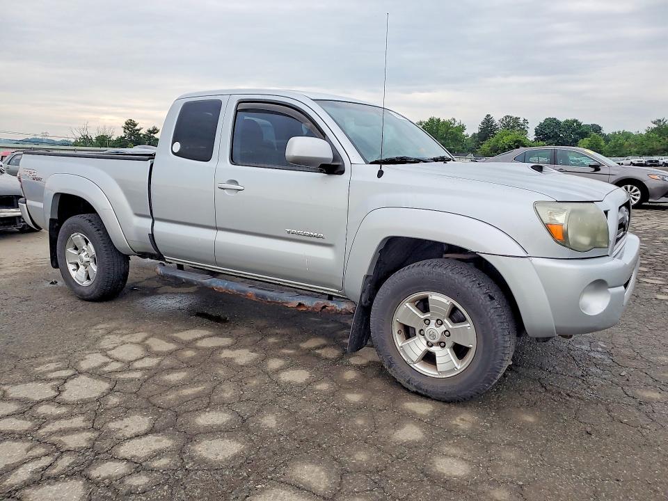 2010 Toyota Tacoma VIN 5TETU4GN1AZ676744 COPART salvage auction — UNDERCARRIAGE, PA - CERT OF TITLE, sold $625 on 2026-07-21 (photo 4)