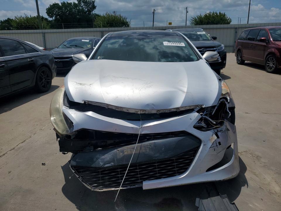 2012 Hyundai VIN KMHEC4A40CA040126 COPART salvage auction — FRONT END, Tx - Salvage Vehicle Title, sold $650 on 2026-07-27 (photo 5)