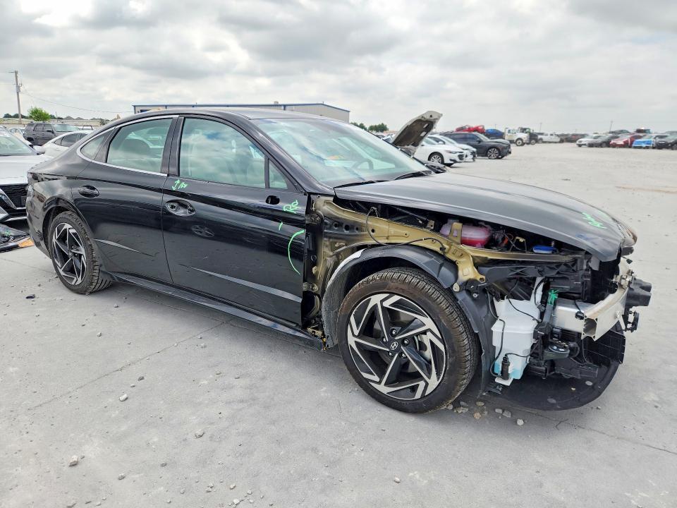 2026 Hyundai Sonata VIN KMHL64JA0TA554997 COPART salvage auction — FRONT END, TX - SALVAGE VEHICLE TITLE, sold $4,300 on 2026-07-28 (photo 4)