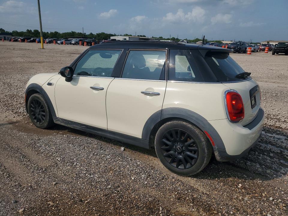 2016 Mini Cooper VIN WMWXU1C5XG2D12096 COPART salvage auction — MINOR DENT/SCRATCHES, Tx - Certificate Of Title, sold $575 on 2026-07-09 (photo 2)