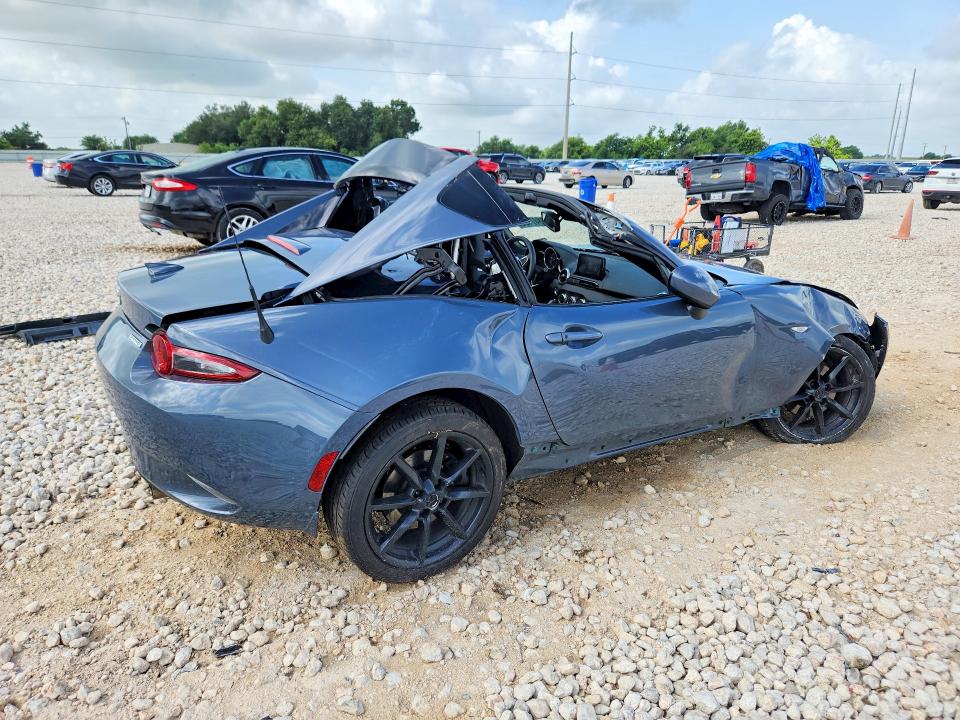 2021 Mazda Mx-5 miata VIN JM1NDAM72M0457924 COPART salvage auction — ALL OVER, Tx - Salvage Vehicle Title, sold $70 on 2026-07-30 (photo 3)