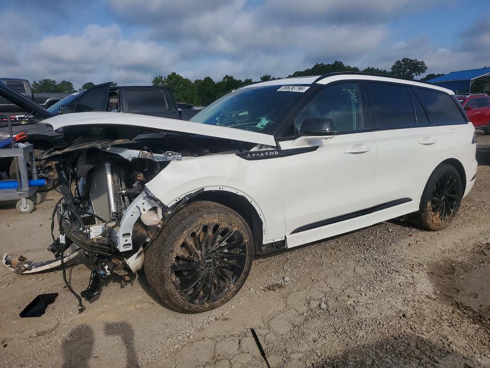 2025 Lincoln Aviator VIN 5LM5J7WC1SGL34800 — COPART salvage auction photo
