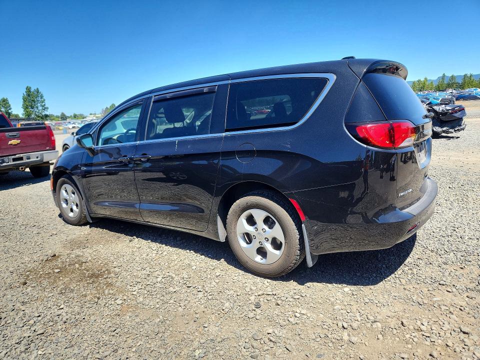 2017 Chrysler Pacifica VIN 2C4RC1CG7HR747948 COPART salvage auction — FRONT END, Or - Salvage Title Certificate, sold $200 on 2026-09-01 (photo 2)