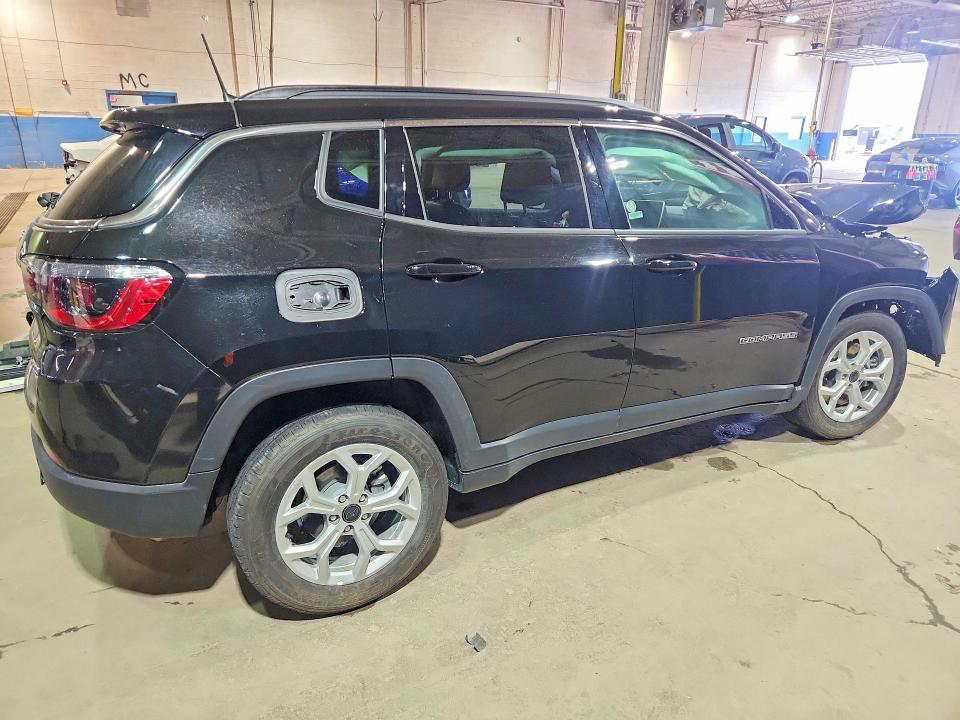 2025 Jeep Compass VIN 3C4NJDBN0ST597532 COPART salvage auction — FRONT END, FL - CERTIFICATE OF DESTRUCTION, sold $1,350 on 2026-08-10 (photo 3)