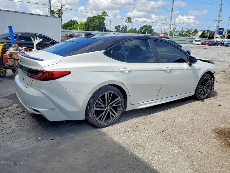 2025 Toyota Camry VIN 4T1DAACK5SU082445 COPART salvage auction — FRONT END, Fl - Cert Of Title Slvg Rebuildable, sold $9,600 on 2026-07-31 (photo 3)