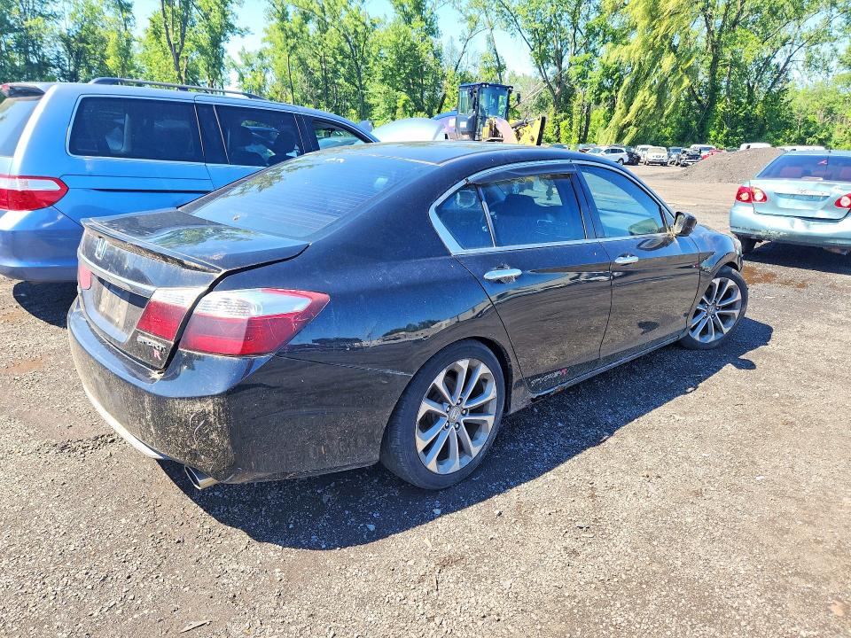 2015 Honda Accord VIN 1HGCR2F58FA089368 COPART salvage auction — MECHANICAL, Ct - Certificate Of Title, sold $1,300 on 2026-07-03 (photo 3)
