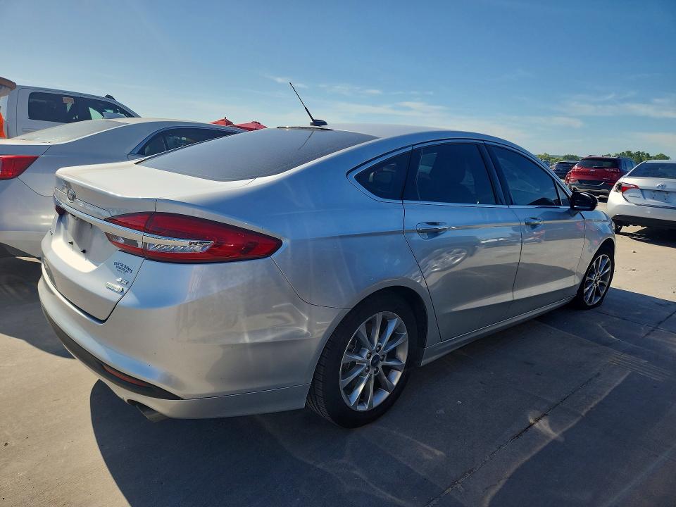 2017 Ford Fusion VIN 3FA6P0HDXHR351318 COPART salvage auction — UNDERCARRIAGE, Tx - Salvage Vehicle Title, sold $1,000 on 2026-07-02 (photo 3)