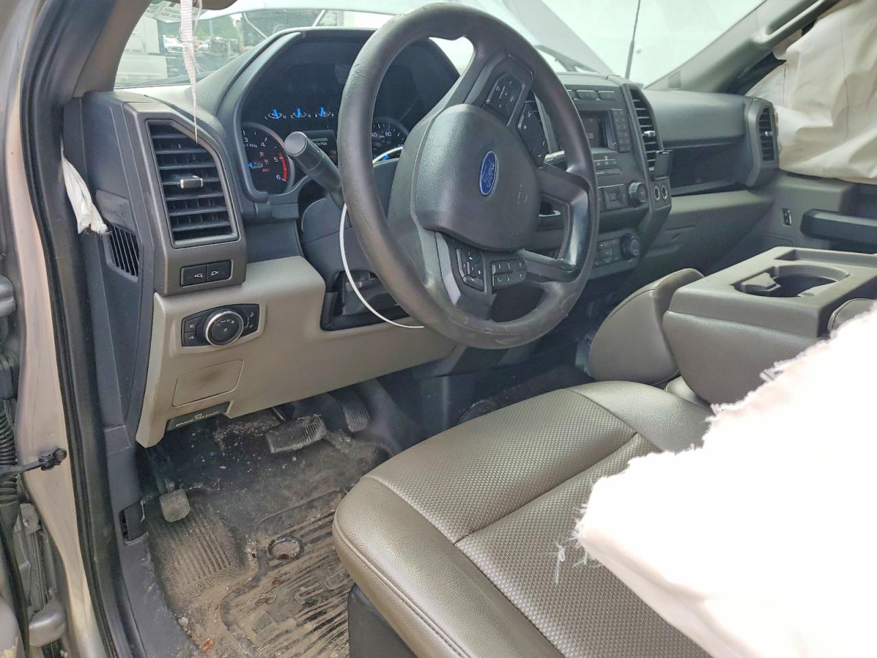 2022 Ford F-550 Super Duty VIN 1FDUF5GN4NDA13103 COPART salvage auction — Side, MD - CERT OF SALVAGE > 75% DAMAGE, sold $16,700 on 2026-08-07 (photo 8)