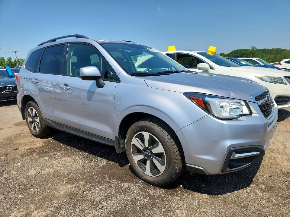 2017 Subaru Forester VIN JF2SJAEC7HH543133 COPART salvage auction — ALL OVER, Ct - Cert Of Title-Salvage, sold $4,150 on 2026-07-02 (photo 4)