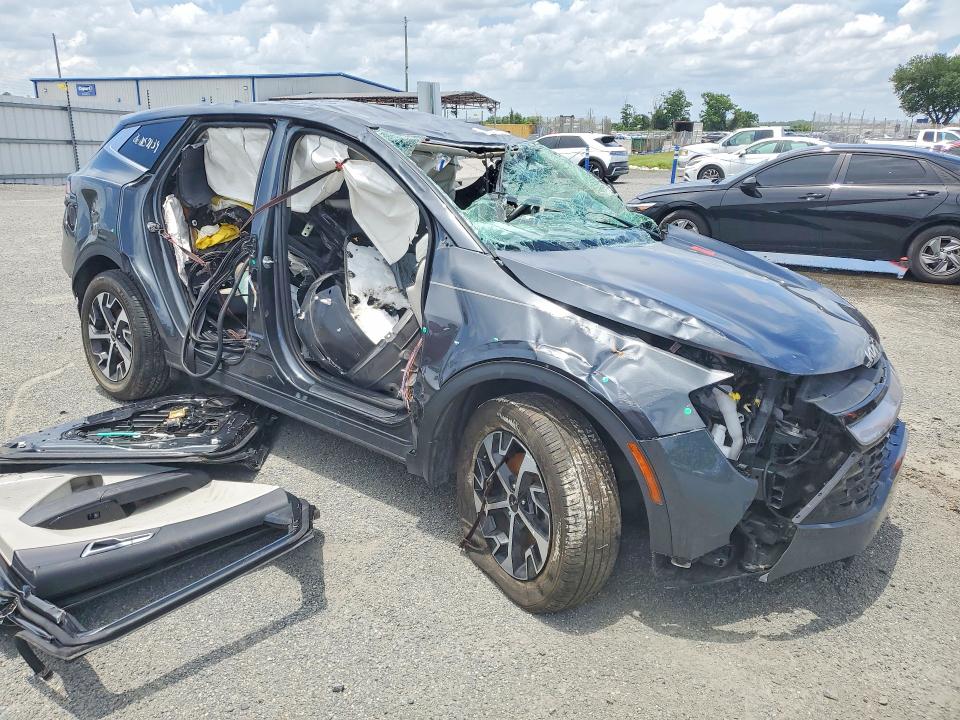 2024 Kia Sportage VIN 5XYK33DF3RG217405 COPART salvage auction — ALL OVER, Fl - Certificate Of Title, sold $10 on 2026-07-28 (photo 4)