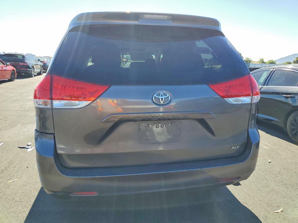 2013 Toyota Sienna VIN 5TDYK3DC9DS395303 COPART salvage auction — FRONT END, Ca - Salvage Certificate, sold $1,100 on 2026-07-08 (photo 6)