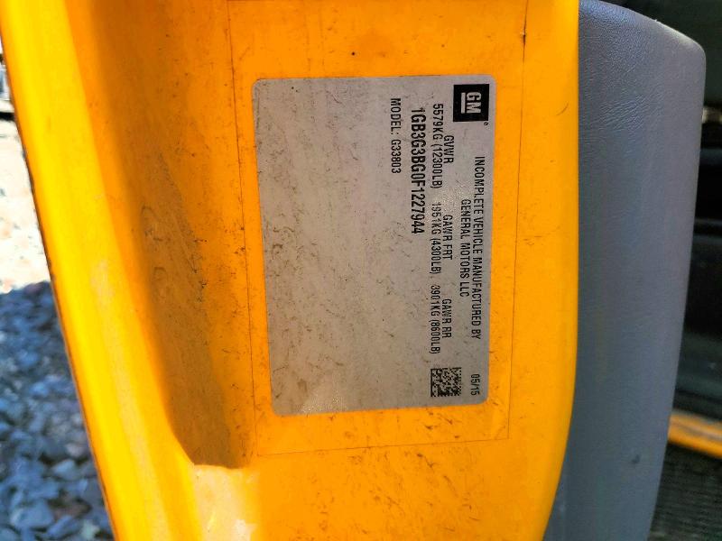 2015 Chevrolet VIN 1GB3G3BG0F1227944 COPART salvage auction — NORMAL WEAR, PA - CERT OF TITLE, sold $1,400 on 2026-07-28 (photo 9)