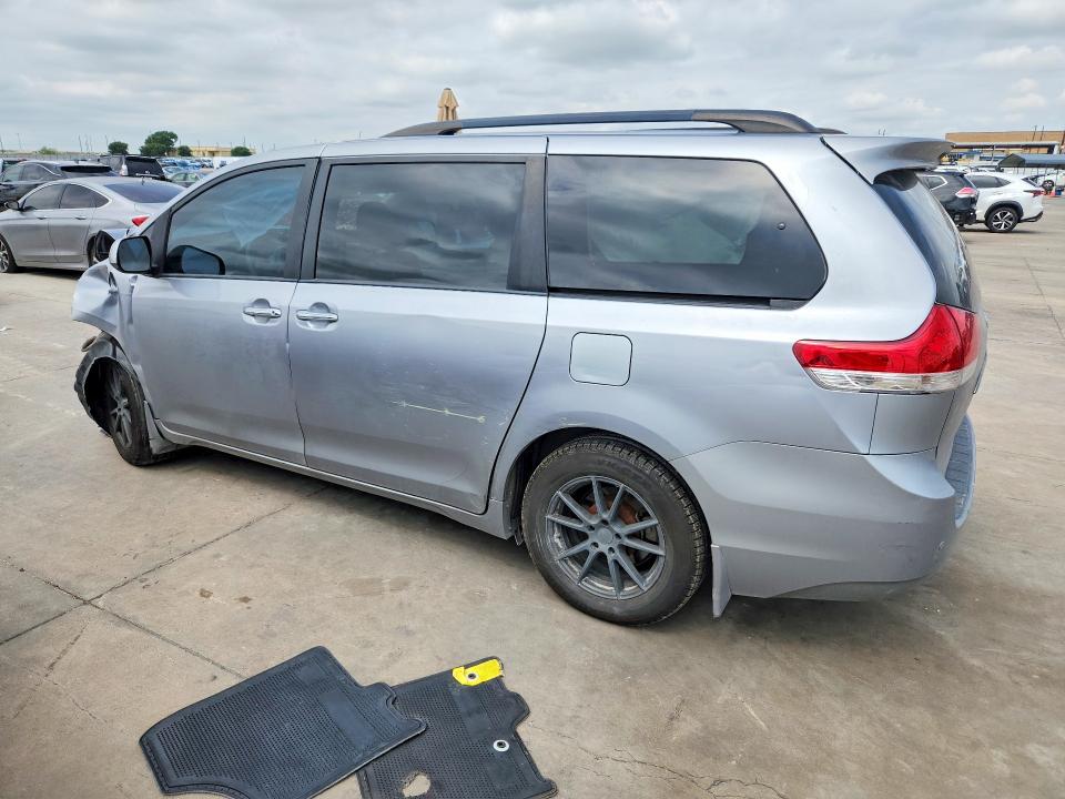 2013 Toyota VIN 5TDYK3DC9DS315479 COPART salvage auction — FRONT END, Tx - Salvage Vehicle Title, sold $1,000 on 2026-07-30 (photo 2)