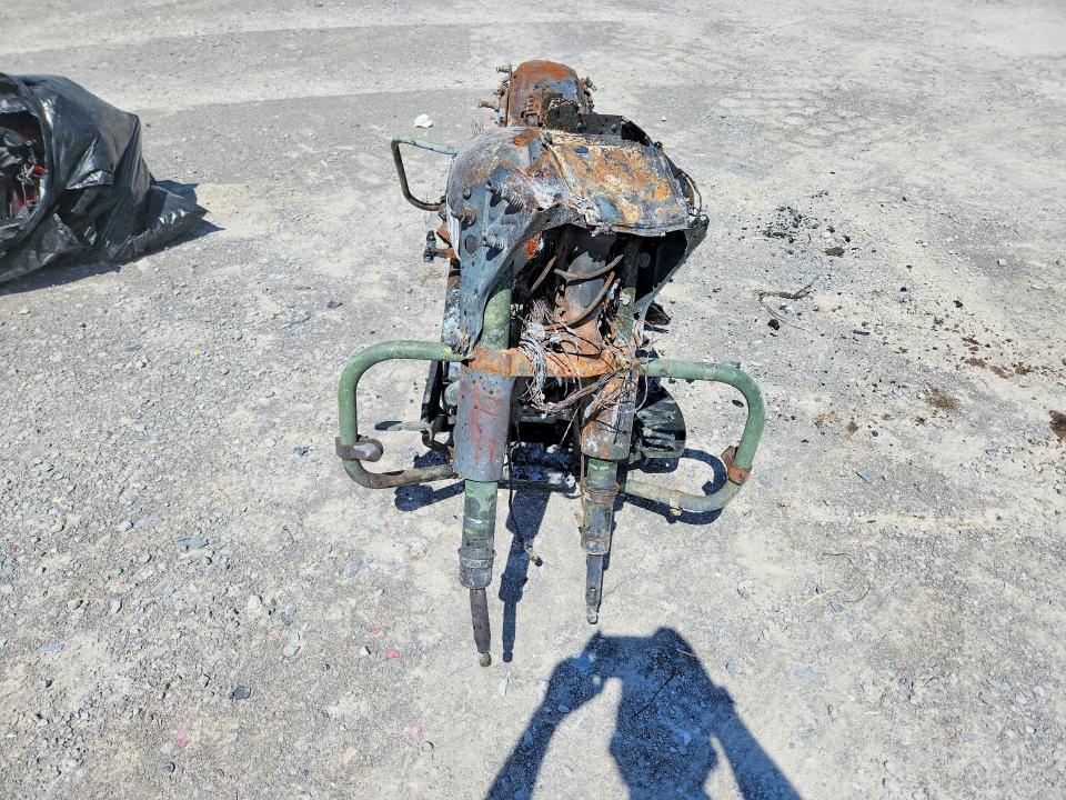 2014 Harley-davidson Flhtcu VIN 1HD1FCM14EB651861 COPART salvage auction — BURN, Tn - Non-Repairable Certificate, sold $100 on 2026-07-06 (photo 2)