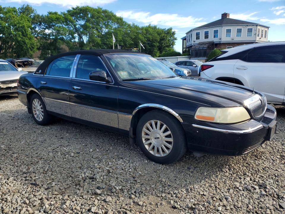 2004 Lincoln TOWN CAR VIN 1LNHM81W14Y660527 COPART salvage auction — MECHANICAL, Ma - Certificate Of Title, sold $425 on 2026-07-06 (photo 4)