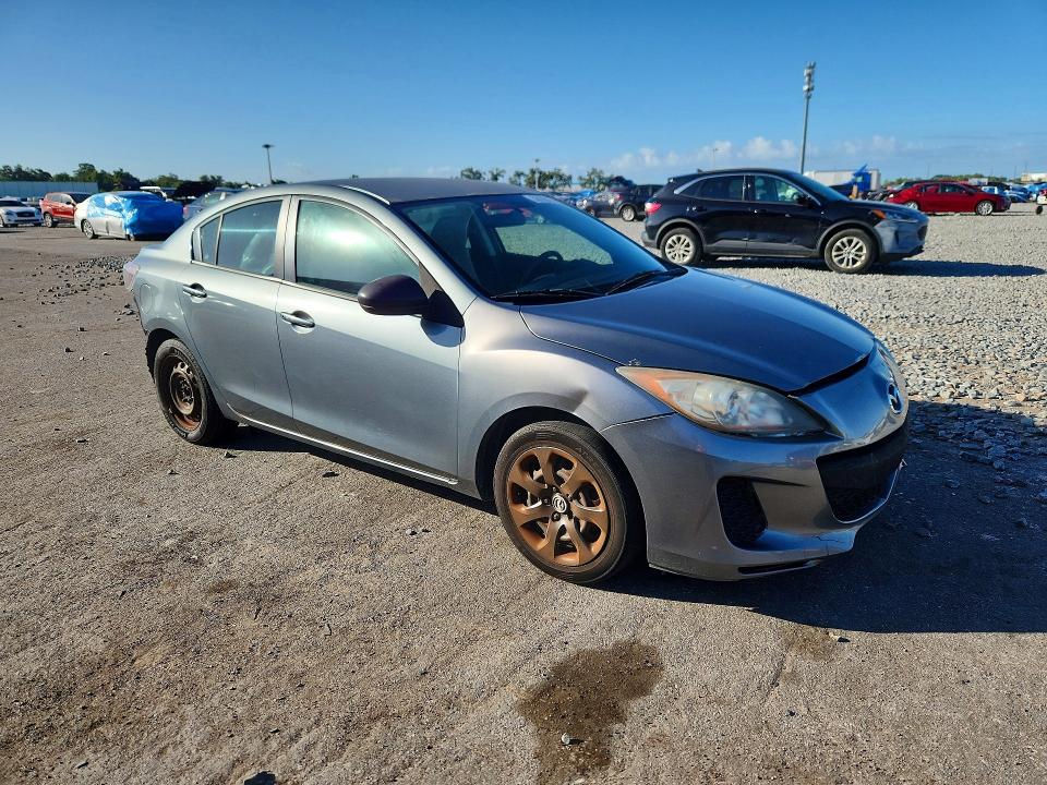 2013 Mazda 3 VIN JM1BL1TF1D1722020 COPART salvage auction — REAR END, Sc - Cert Of Title-Salvage, sold $350 on 2026-07-15 (photo 4)