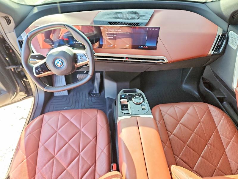 2023 BMW Ix VIN WB533CF0XPCM75950 COPART salvage auction — REAR END, Fl - Cert Of Title Slvg Rebuildable, sold $35,750 on 2026-08-19 (photo 8)