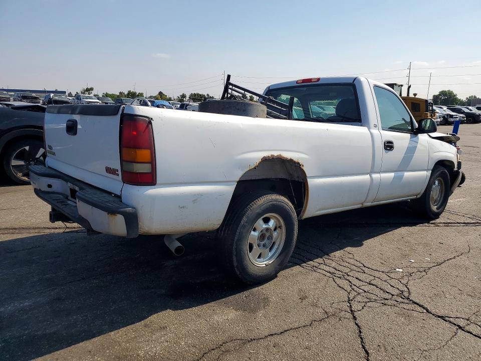 2000 Gmc SIERRA VIN 1GTEC14VXYZ132232 COPART salvage auction — FRONT END, Co - Public - Salvage Title, sold $325 on 2026-07-28 (photo 3)