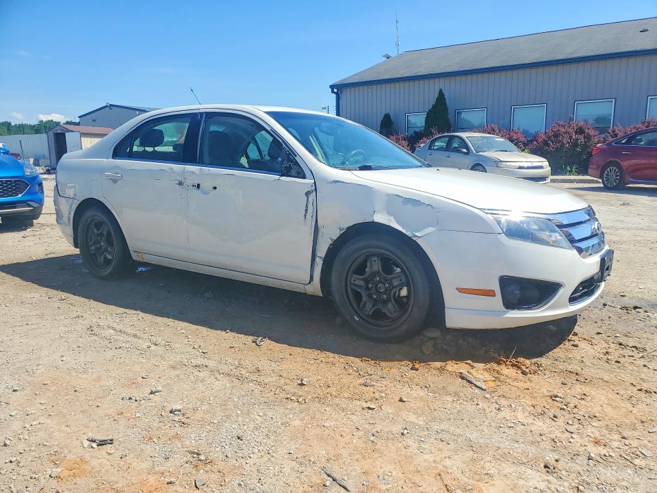 2011 Ford Fusion VIN 3FAHP0HA2BR340433 COPART salvage auction — REAR END, Ky - Cert Of Title-Salvage, sold $275 on 2026-07-02 (photo 4)