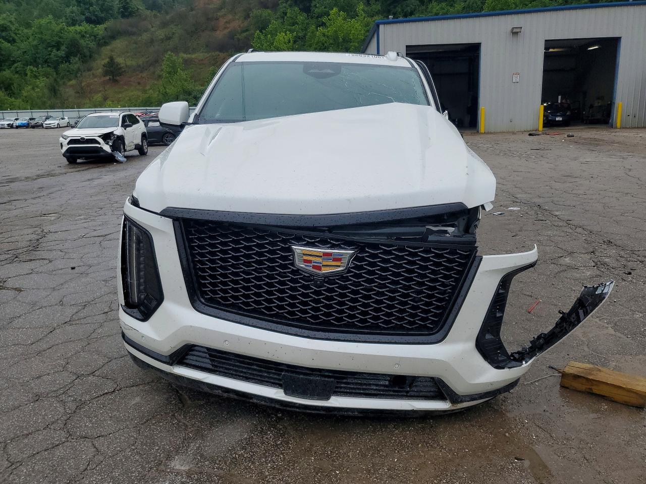 2025 Cadillac Escalade VIN 1GYS9ERL9SR312027 COPART salvage auction — Front End, WV - SALVAGE CERTIFICATE, sold $37,250 on 2026-07-02 (photo 5)