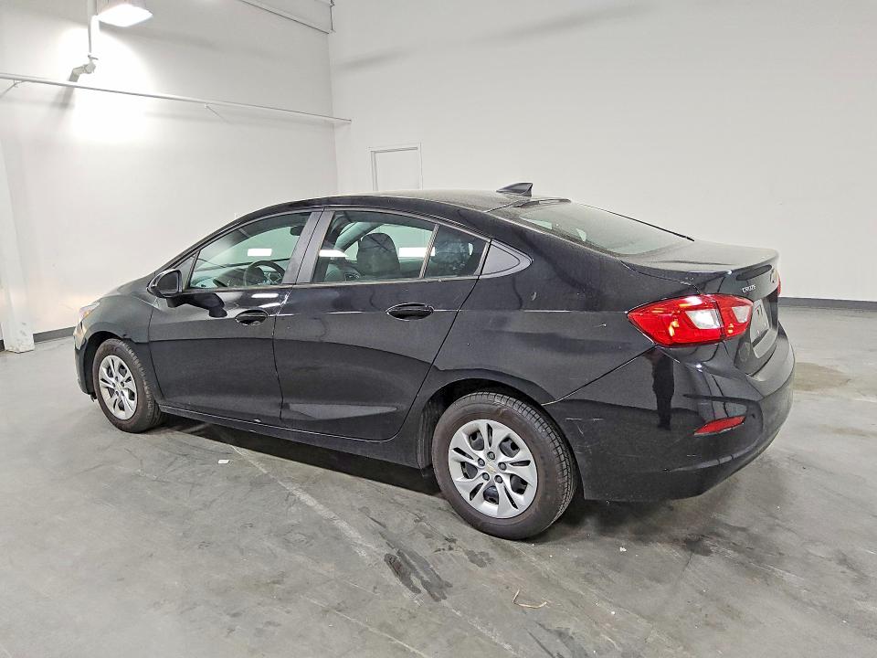 2019 Chevrolet Cruze VIN 1G1BC5SM8K7111167 COPART salvage auction — MINOR DENT/SCRATCHES, Ma - Certificate Of Title, sold $1,650 on 2026-07-07 (photo 2)