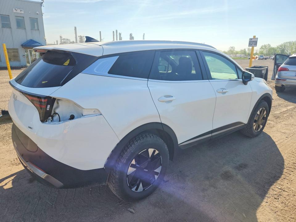 2026 Kia Sportage VIN KNDPVDDG2T7268218 COPART salvage auction — SIDE, Qc - Gravement Accidente, sold $5,700 on 2026-07-28 (photo 3)