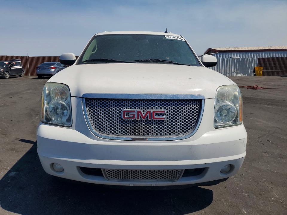 2014 Gmc Yukon VIN 1GKS2MEF7ER106055 COPART salvage auction — REAR END, Nv - Salvage Title, sold $975 on 2026-08-03 (photo 5)