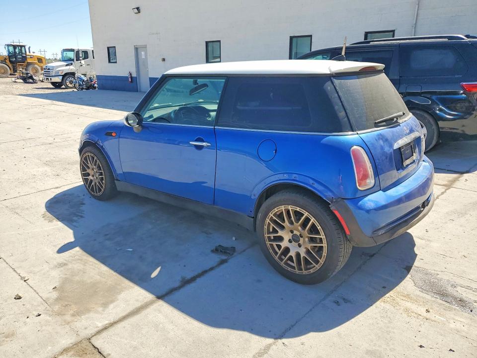2006 Mini Cooper VIN WMWRC33596TK73207 COPART salvage auction — FRONT END, Ut - Salvage Certificate, sold $350 on 2026-08-17 (photo 2)