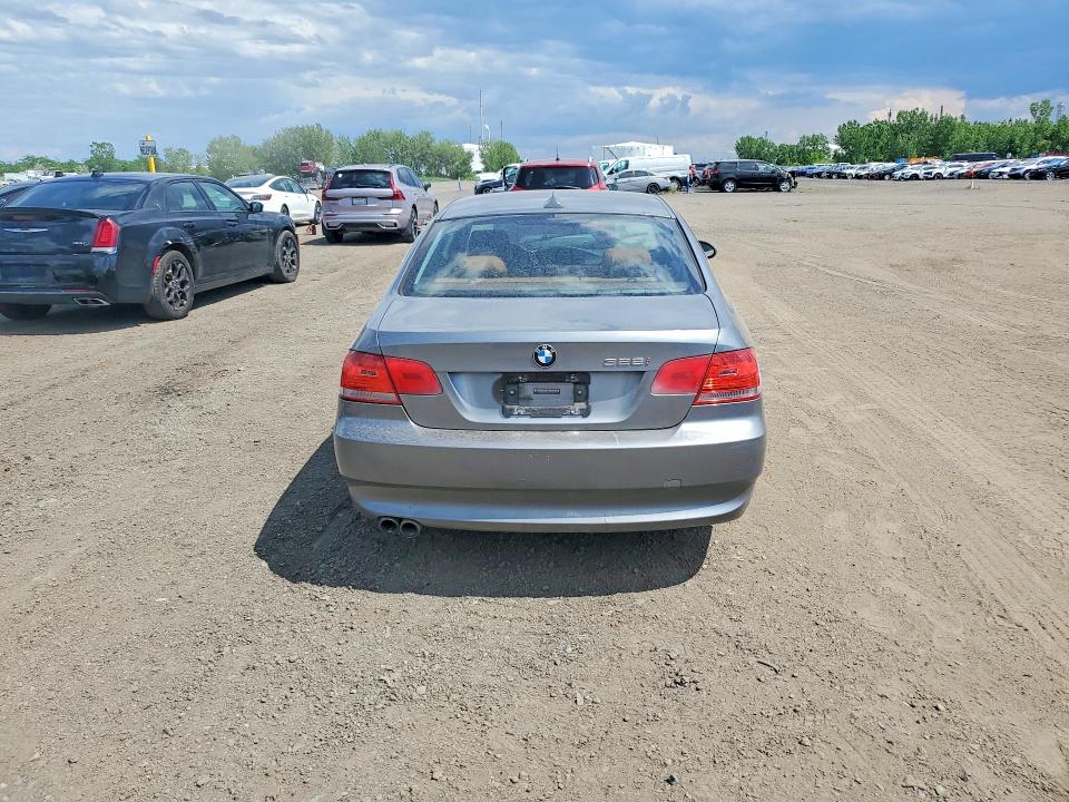 2009 BMW 3er VIN WBAWC33579P470229 COPART salvage auction — WATER/FLOOD, QC - IRRECUPERABLE, sold $350 on 2026-07-28 (photo 6)
