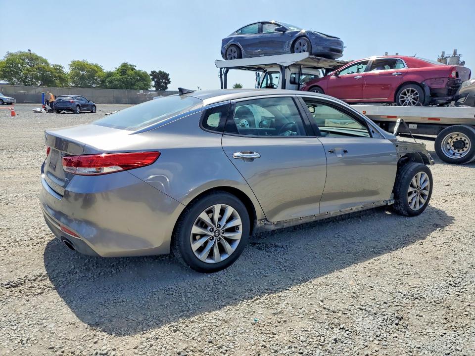 2018 Kia Optima VIN 5XXGU4L37JG272075 COPART salvage auction — FRONT END, Salvage Title, sold $125 on 2026-07-21 (photo 3)
