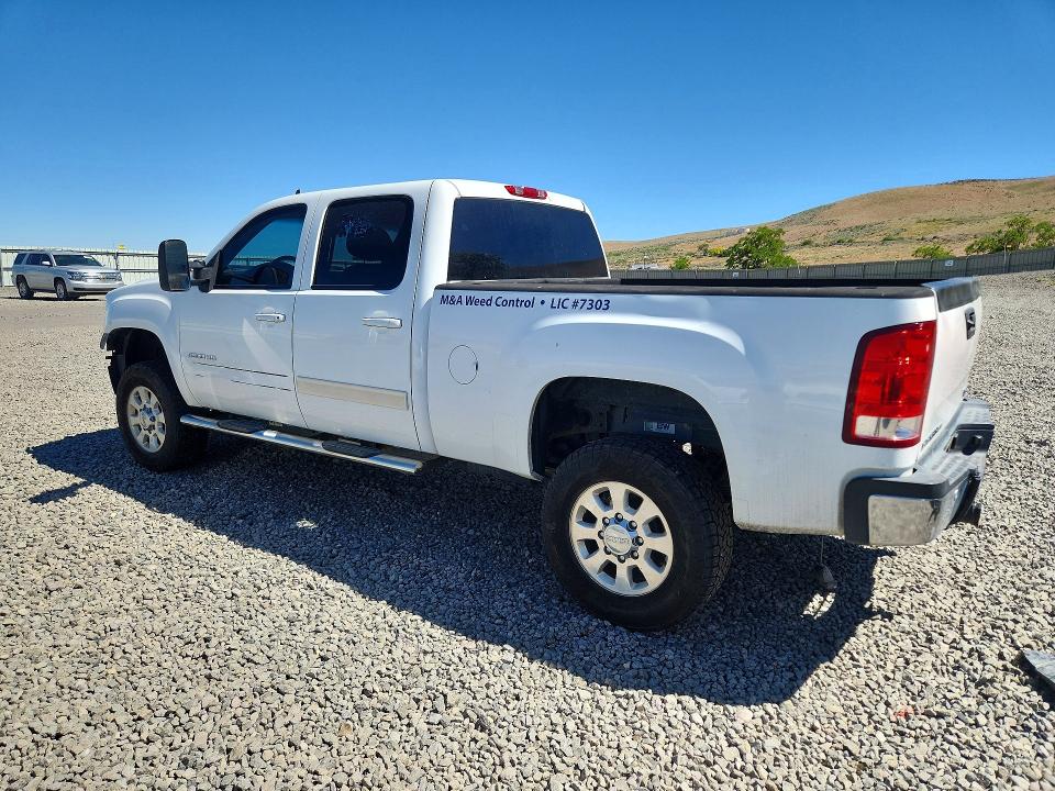 2012 Gmc VIN 1GT121C89CF238081 COPART salvage auction — FRONT END, Nv - Salvage Title, sold $1,300 on 2026-07-02 (photo 2)
