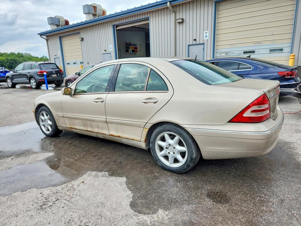 2003 Mercedes-benz C class VIN WDBRF61J23A405676 COPART salvage auction — FRONT END, PA - CERT OF TITLE, sold $500 on 2026-07-02 (photo 2)