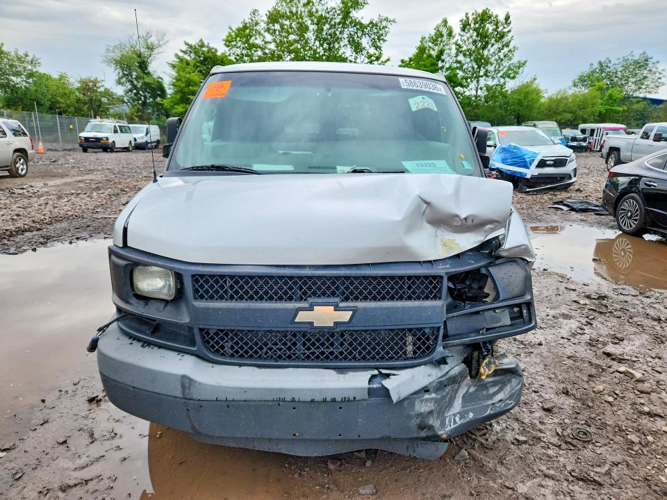 2015 Chevrolet VIN 1GAWGPFG6F1282188 COPART salvage auction — FRONT END, Pa - Certificate Of Salvage, sold $675 on 2026-07-08 (photo 5)