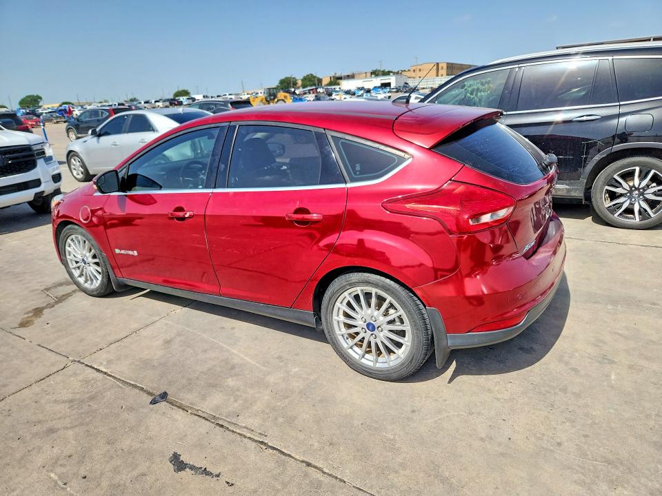 2015 Ford Focus VIN 1FADP3R46FL328489 COPART salvage auction — FRONT END, Tx - Certificate Of Title, sold $450 on 2026-07-02 (photo 2)