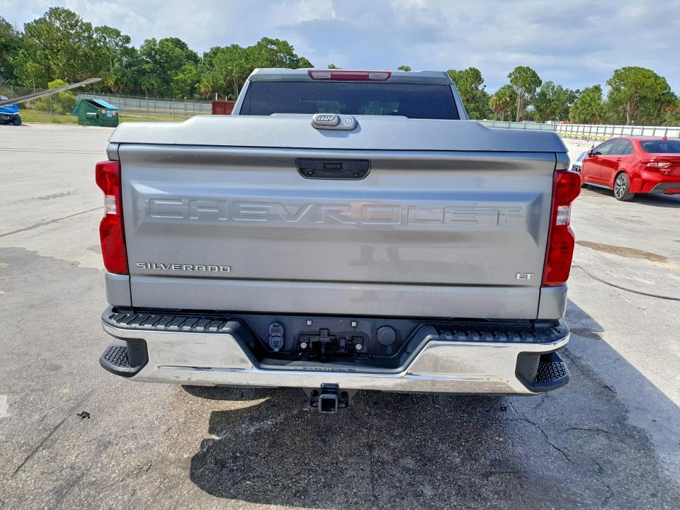 2023 Chevrolet Silverado 1500 VIN 1GCPDDEK8PZ265422 COPART salvage auction — MINOR DENT/SCRATCHES, Fl - Certificate Of Title, sold $17,000 on 2026-07-09 (photo 6)