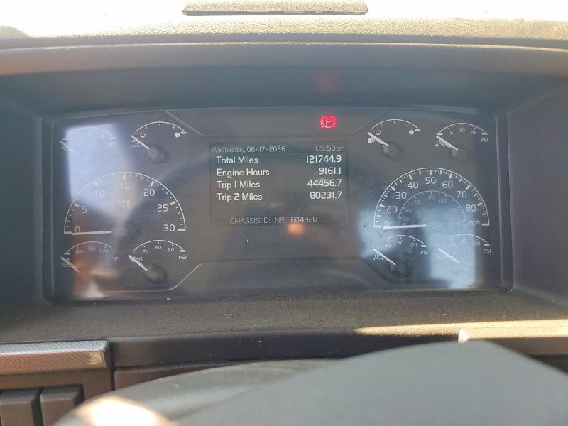 2022 Volvo VIN 4V4WC9EH2NN604328 COPART salvage auction — NORMAL WEAR, TX - DIS/DLR/EXP ONLY CLEAN TITLE, sold $16,200 on 2026-07-28 (photo 9)