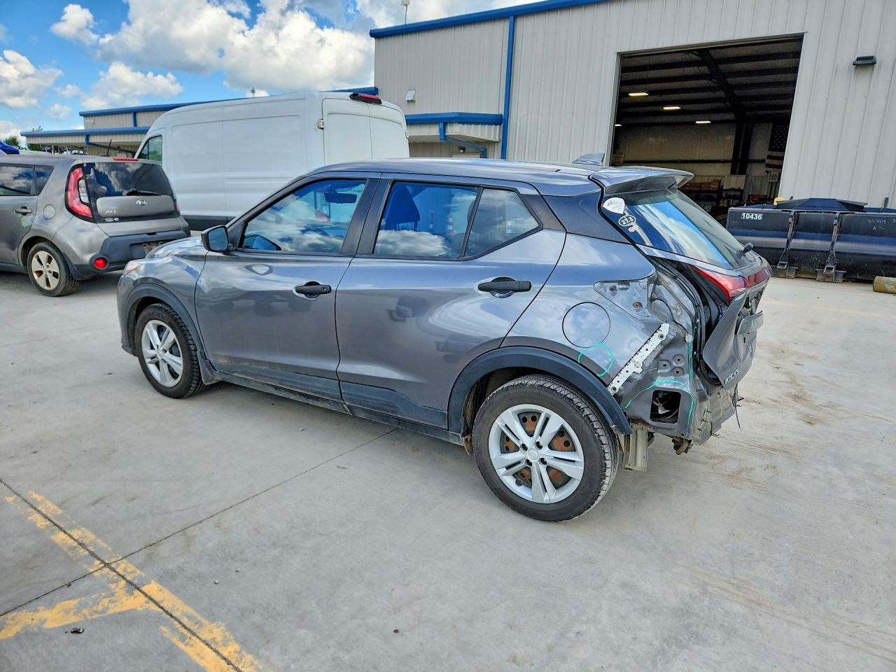 2022 Nissan Kicks VIN 3N1CP5BV3NL489621 COPART salvage auction — Rear End, TN - SALVAGE CERTIFICATE, sold $3,350 on 2026-07-09 (photo 2)